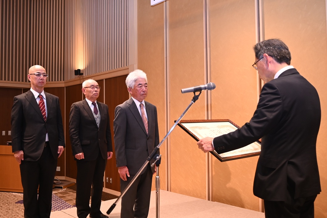 久米南キュウリ加速 日本農業賞優秀賞は通過点 産地育成へ意識共有