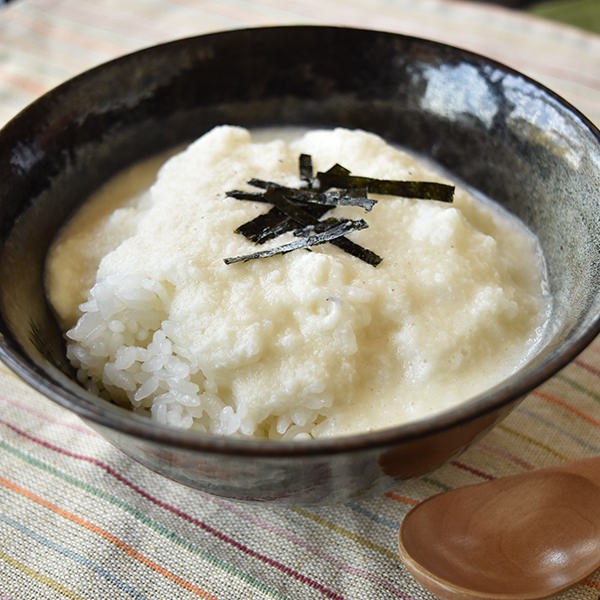 とろろご飯の写真