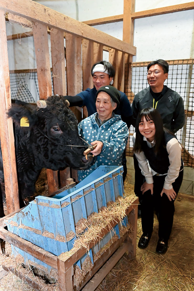 牛の削蹄から世界をまたぐ経営者へ